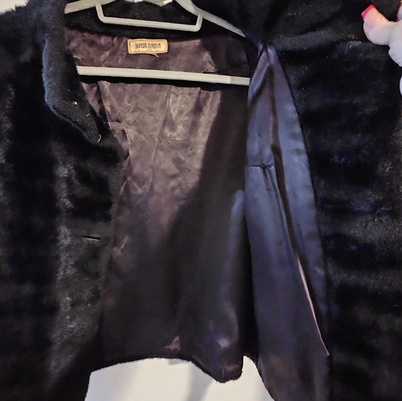 Joseph Magnin 70+ Faux Fur Cropped Coat - Picture 6 of 16